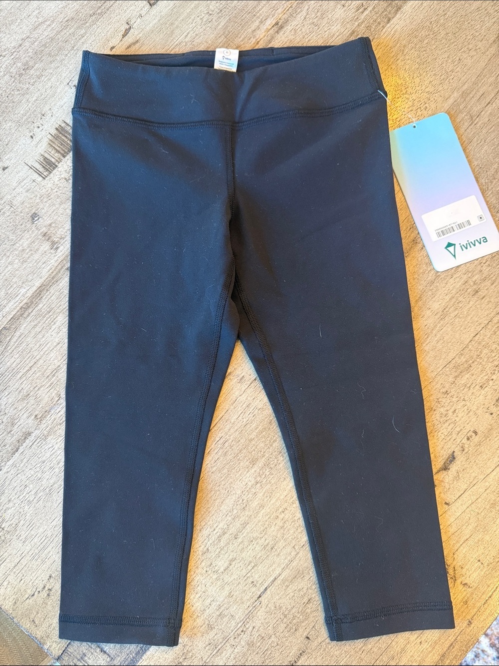 NWT - Ivivva Black Girls' Active Capri Leggings